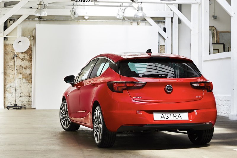 OPEL ASTRA 5 TYPE K 2016 UNE TECHNOLOGIE HIGH-TECH ET ABORDABLE -  EUROP'AUTO CALAIS