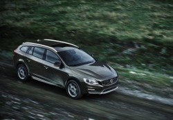 volvo-v60-cross-country-2015-03.400