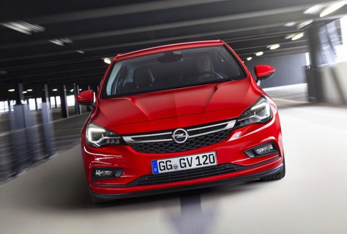 opel-astra-5-k-2016-volant-or-02
